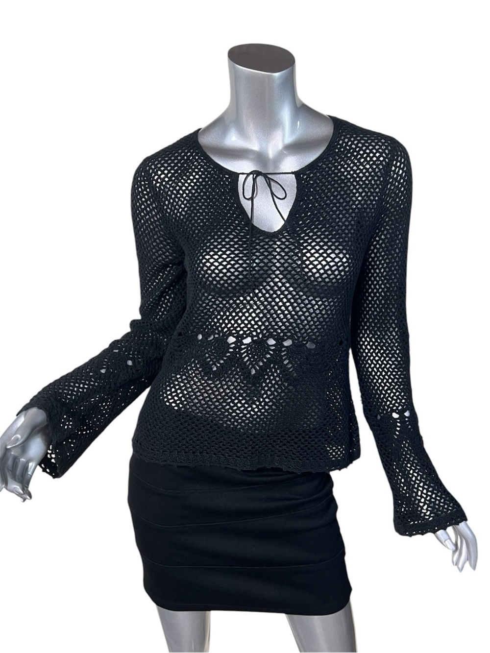 Mexx Women’s Small/Medium Open Crochet Knit 100% Cotton Semi Sheer V Neck Top